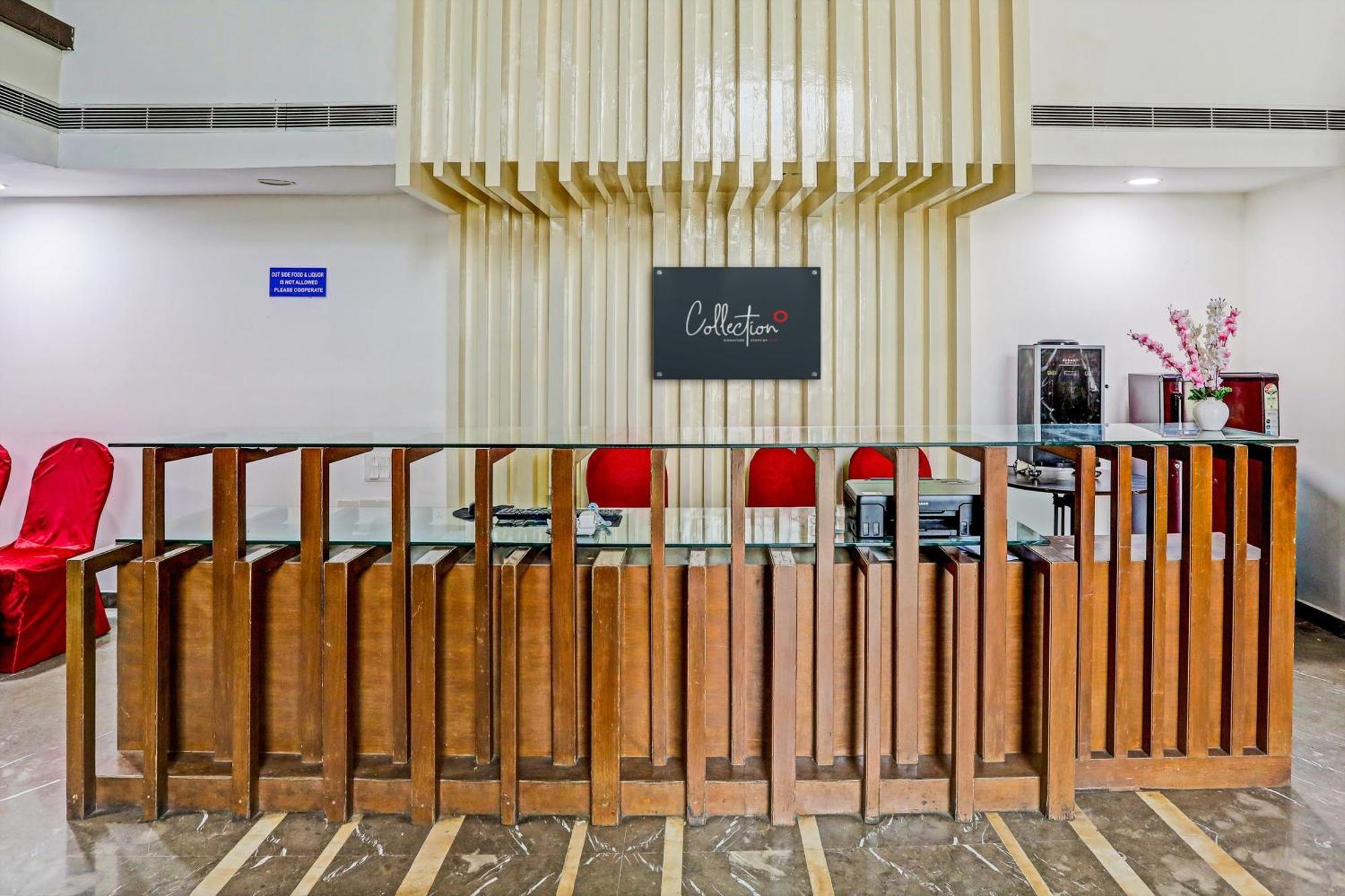 Capital O Surabhi Elite Near Miraj Cinemas - Shalini Shivani Sururnagar Esterno foto